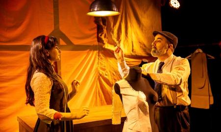 Imagen Teatro del Cuervo ensaya su nuevo espectáculo, Hebras, en la Laboral